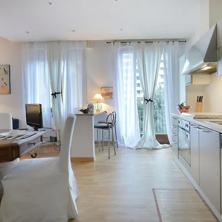Ur-nest Zago Apartment *